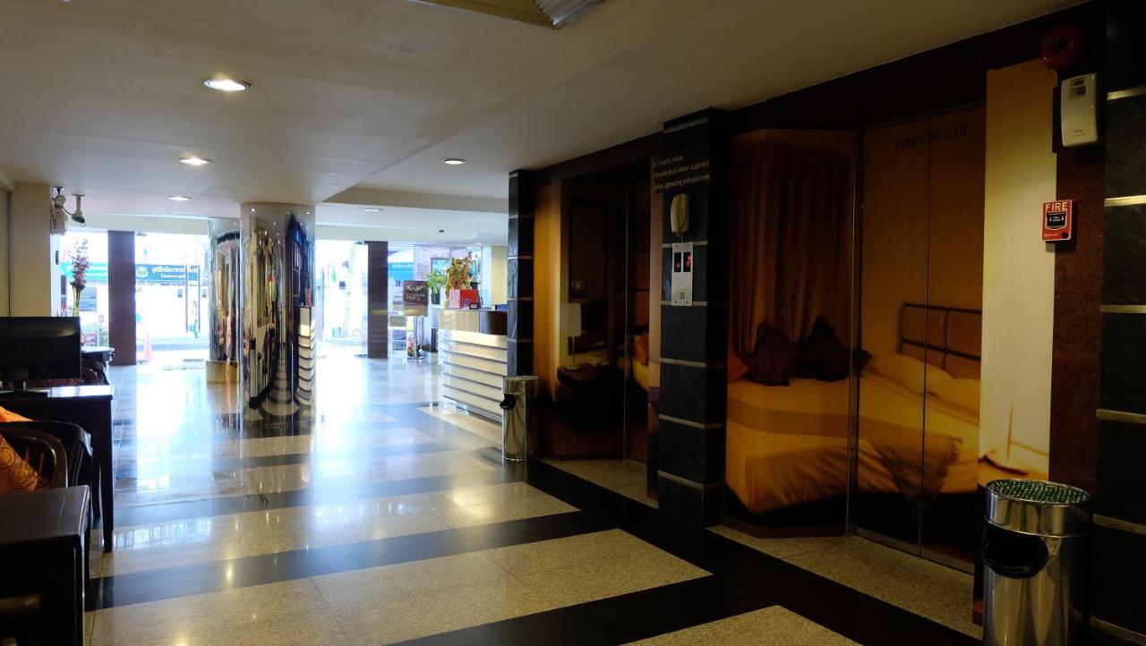 Grand Business Inn Banguecoque Exterior foto